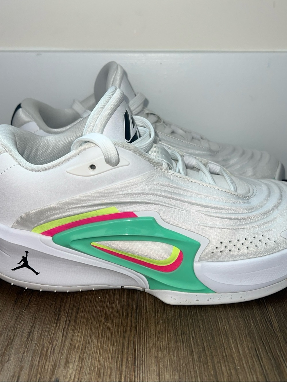 Jordan Luka 3 "Photo Finish Big Kids Basketball Shoes White/Volt Glow/Green 6.5Y